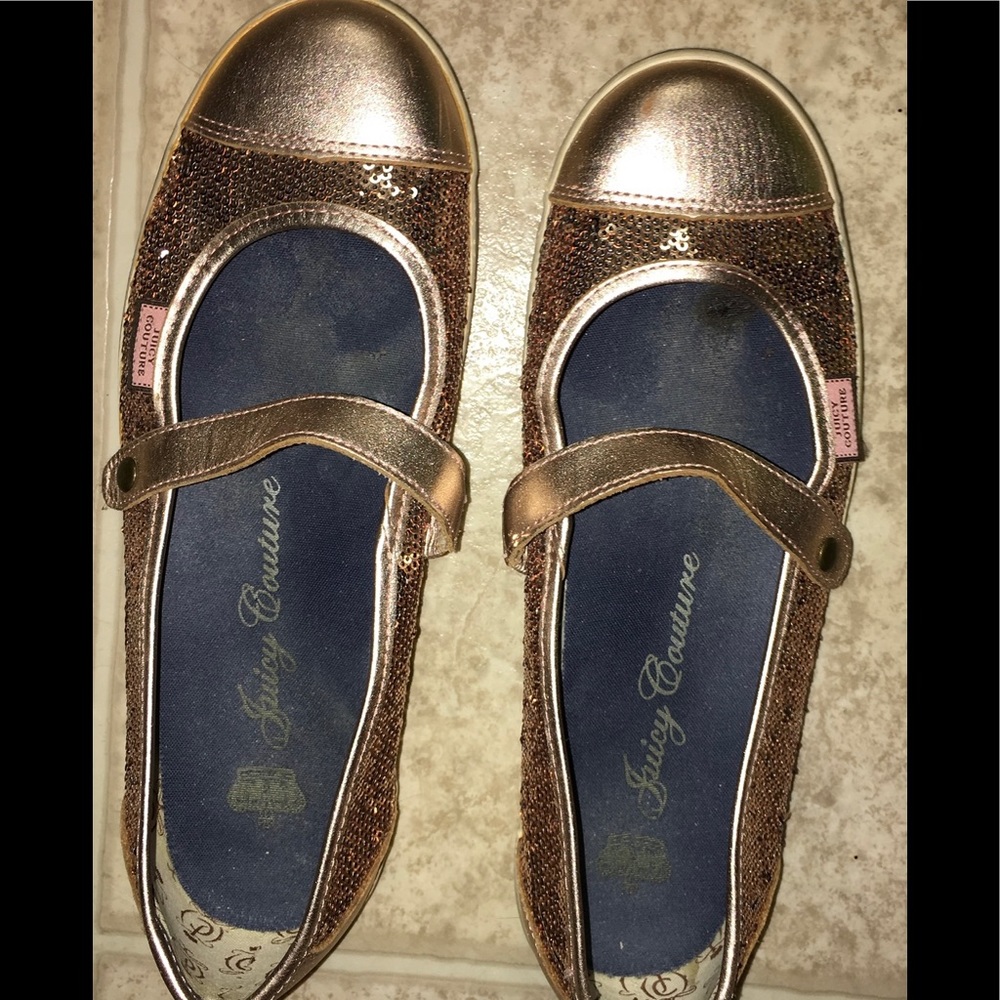 JUICY COUTURE Gold leather & Sequin MaryJane’s 9.5
